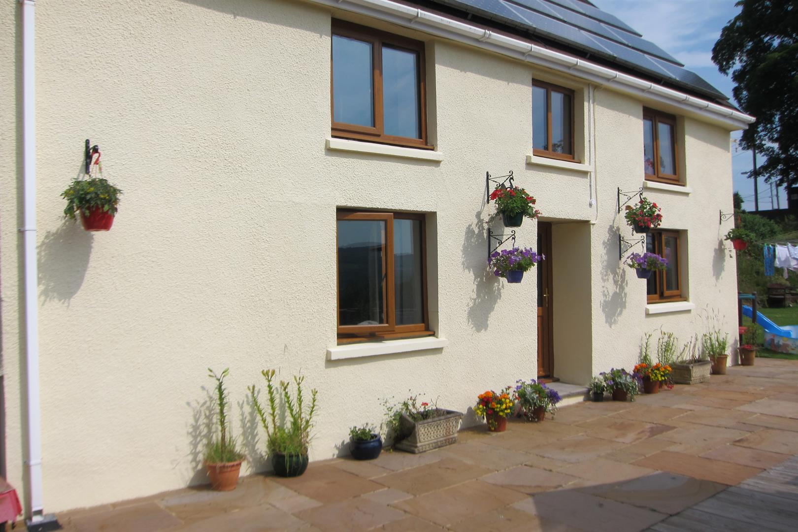 4 bed property in Stockton Lane, York
